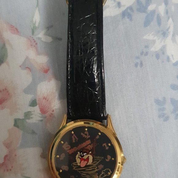 Vintage 1992 Armitron "Tasmanian Devil" Looney Tunes Watch - Picture 1 of 2